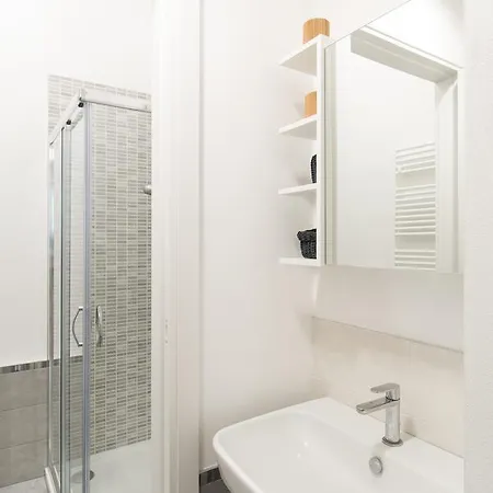 Guesthost - Belvedere White Flat Apartman *