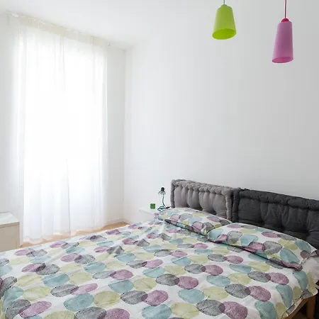 Guesthost - Belvedere White Flat * Trieszt